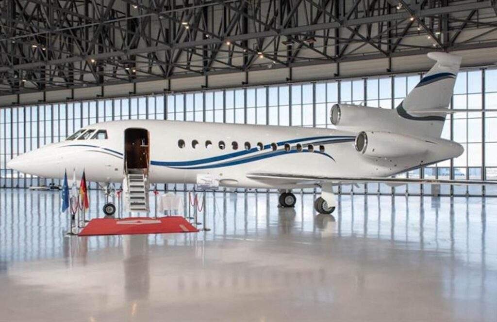 falcon-900-ext