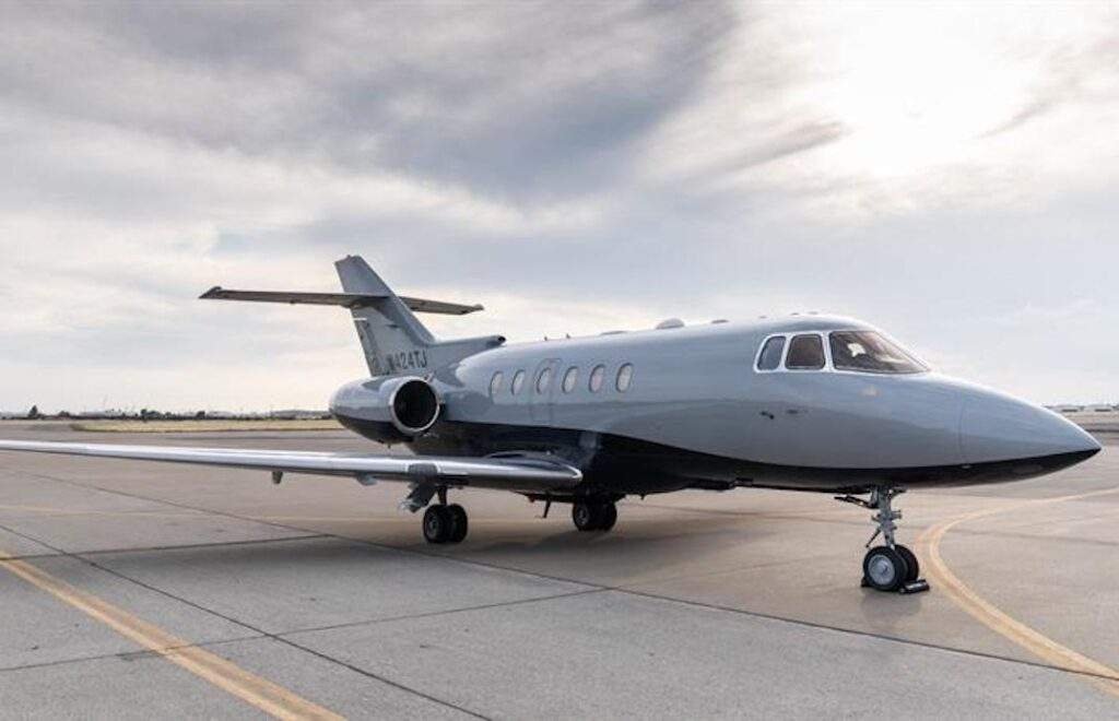 hawker-900xp-ext